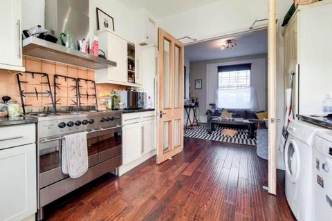 3 bedroom apartment to rent, N1