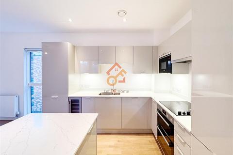 3 bedroom house to rent, Lockgate Mews, Manchester, M4