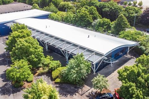 Industrial unit to rent, Third Ave Burton On Trent DE14 2WD