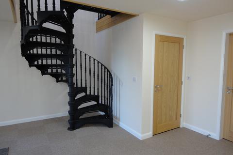 Office to rent, The Hayloft, Borough Hill Farm, Catton Road Swadlincote DE12 8LL