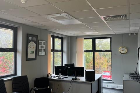 Office to rent, Wing 2 Skyline Ct Burton On Trent DE14 2BZ
