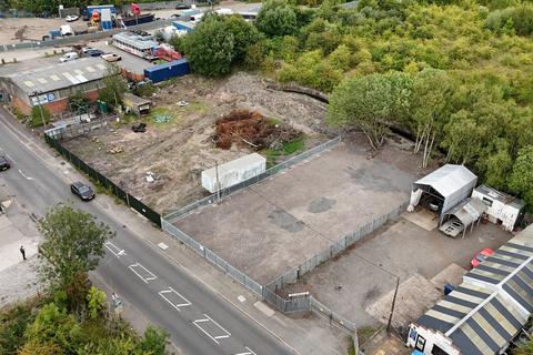 Land to rent, 1 Bridge St Swadlincote DE11 8EL