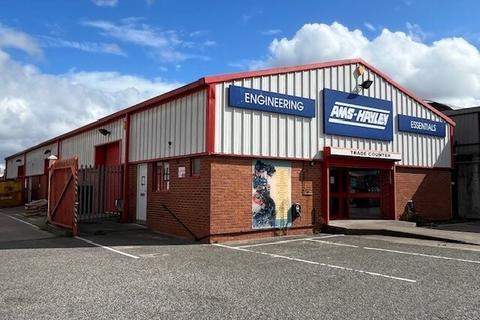 Distribution warehouse to rent, Unit 18/19 Eccleshall business Park, Hawkins Lane Burton On Trent DE14 1PT