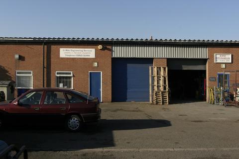 Warehouse to rent, Hawkins Ln Burton On Trent DE14 1QH