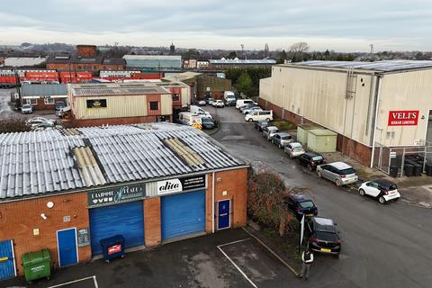 Warehouse to rent, Unit 18, Anderstaff Industrial Estate, Hawkins Ln Burton On Trent DE14 1QH