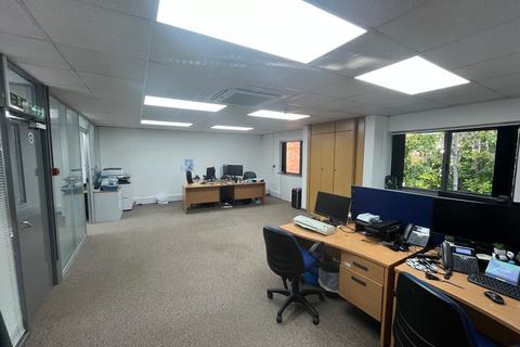 Office to rent, Amber Close Tamworth B77 4RP