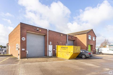 Industrial unit to rent, Unit 15 Eccleshall Business Park, Hawkins Lane Burton On Trent DE14 1PT