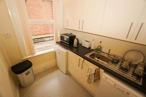 Office to rent, 58 Chorley New Rd Bolton BL1 4AP