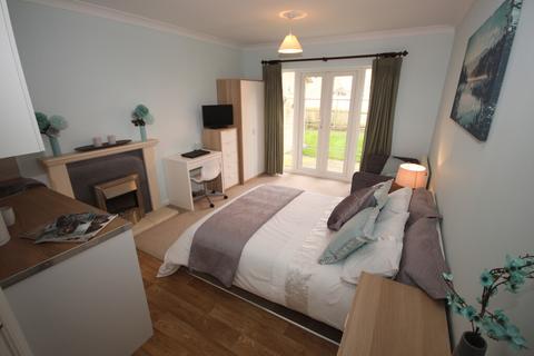 1 bedroom in a house share to rent, Dolphin Road