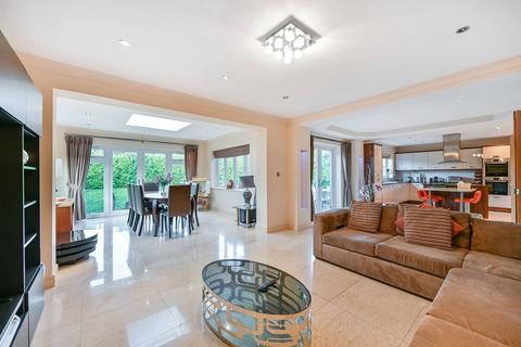 undefined, Wexham Woods, Wexham Lea, Slough, SL3