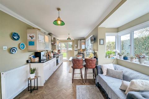 undefined, High Park Road, Ryde, PO33 1BX