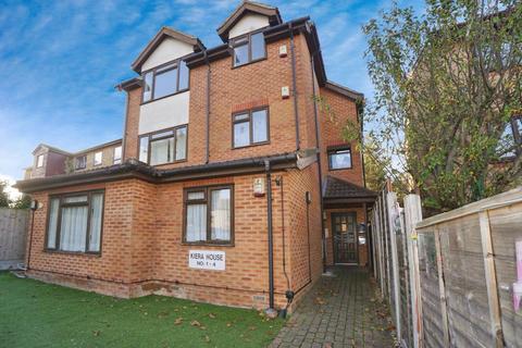 3 bedroom flat to rent, Kiera House Chadwell Heath