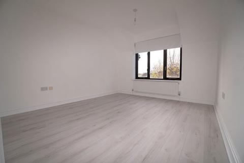 3 bedroom flat to rent, Kiera House Chadwell Heath