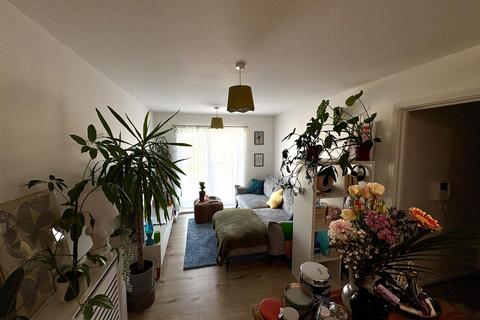 1 bedroom flat for sale, 151 Broughton Lane, New Broughton
