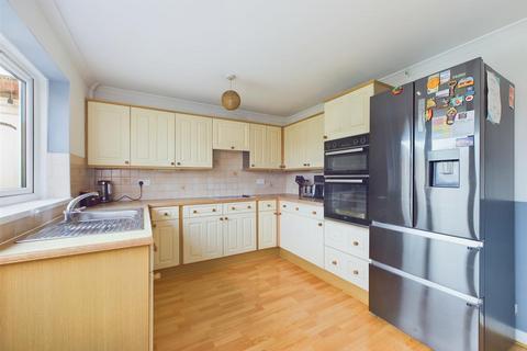 undefined, Park Avenue, Longlevens, Gloucester