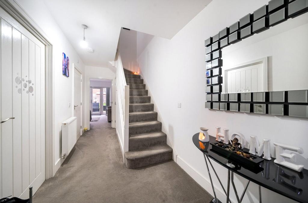 1374305-11-690e31...