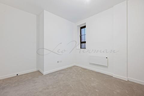2 bedroom flat to rent, Caroline Street, Limehouse, E1