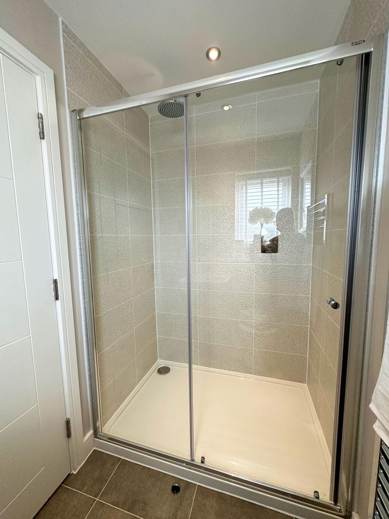 Example En Suite