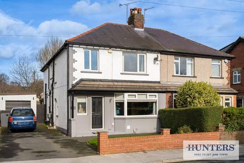 4 bedroom semi-detached house for sale, Hawthorn Road, Yeadon, Leeds