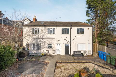 2 bedroom apartment for sale, Fernbank Road, Ascot