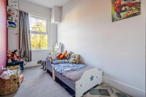 2 bedroom apartment for sale, Fernbank Road, Ascot