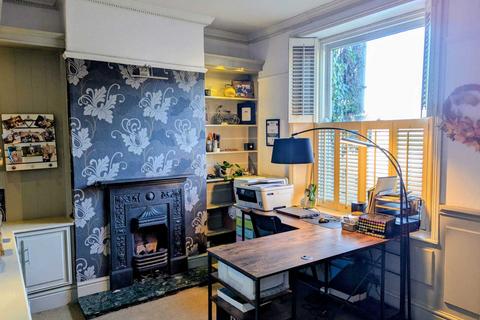 2 bedroom terraced house for sale, Halliwell Road, Bolton, Greater Manchester, BL1 8BZ
