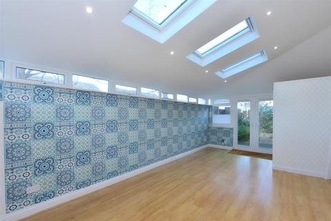 3 bedroom detached house for sale, Bakewell Close, Off Little Harlescott Lane, Shrewsbury