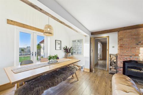 3 bedroom cottage for sale, Bathley Lane, Little Carlton, Newark