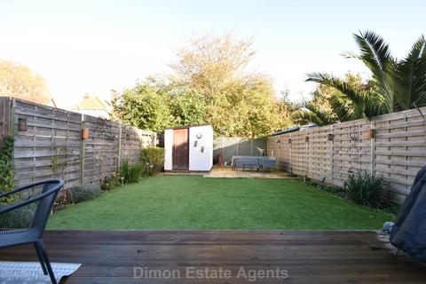 3 bedroom semi-detached house for sale, Peel Road, Gosport