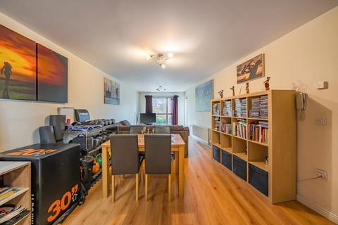 undefined, 7 Caledonian Court, Norholt UB5