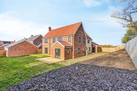5 bedroom detached house for sale, Impressive Detached Home in a Peaceful Village Setting, Hales