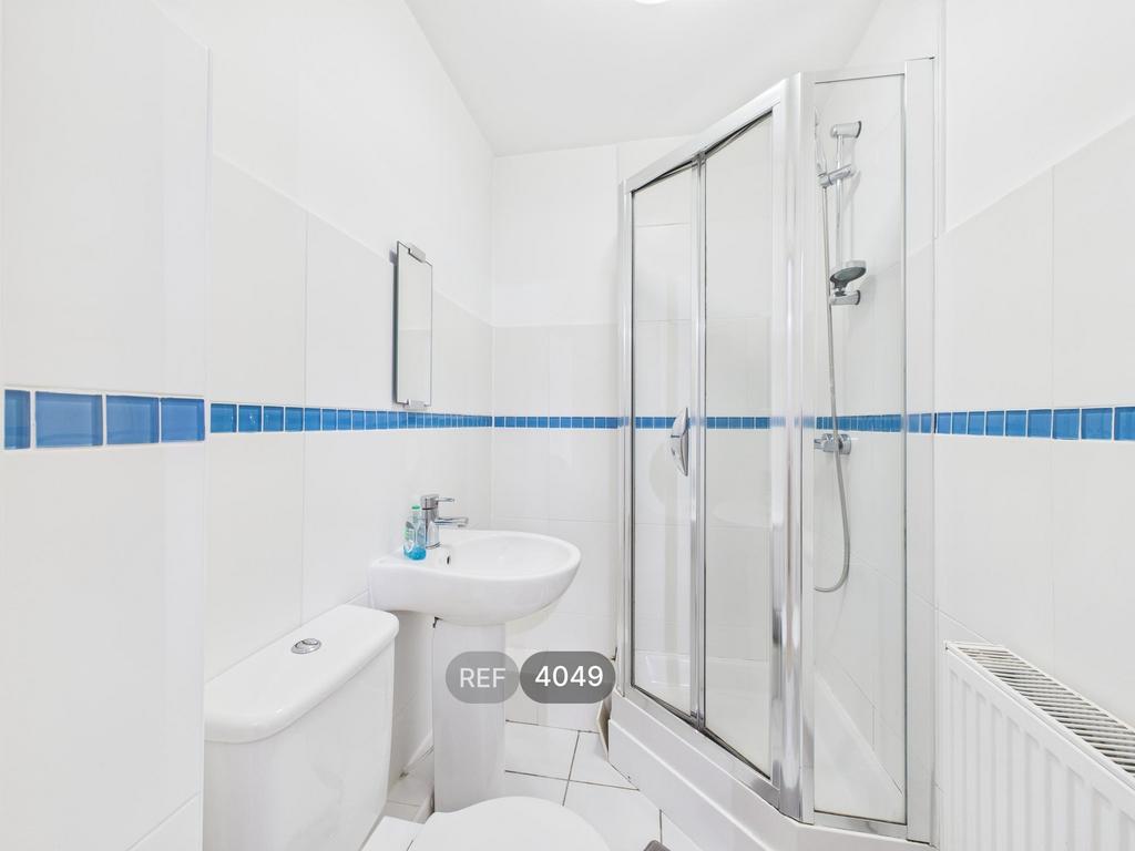 En suite bathroom