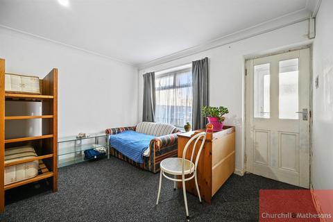 1 bedroom flat for sale, Craven Park Road, London, NW10