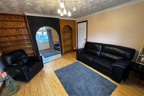 4 bedroom end of terrace house for sale, Farnham Road, Durham