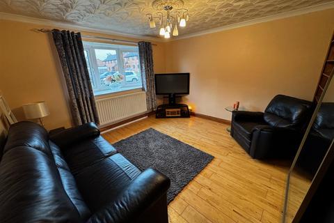4 bedroom end of terrace house for sale, Farnham Road, Durham