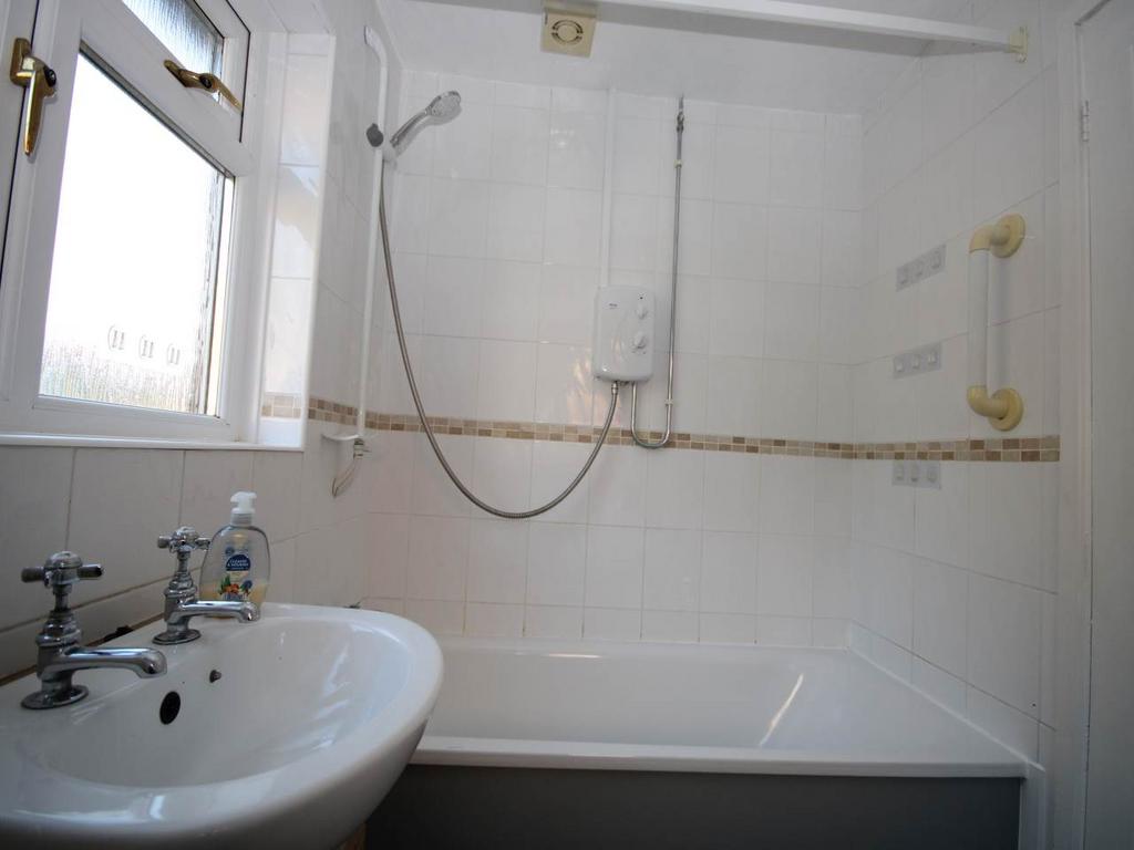 Bathroom 2