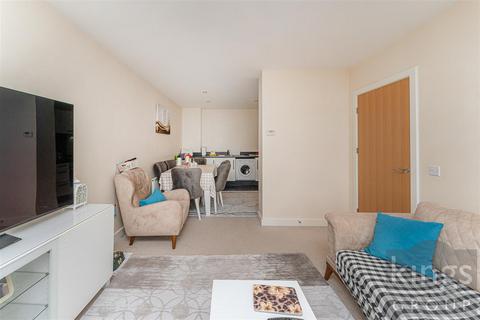 2 bedroom flat for sale, Eaton Road, Enfield