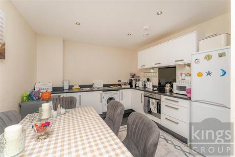 2 bedroom flat for sale, Eaton Road, Enfield