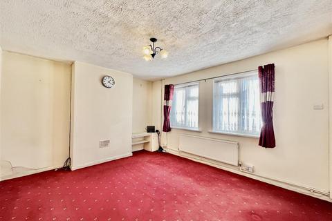 2 bedroom end of terrace house for sale, Barrack Road, Hounslow TW4