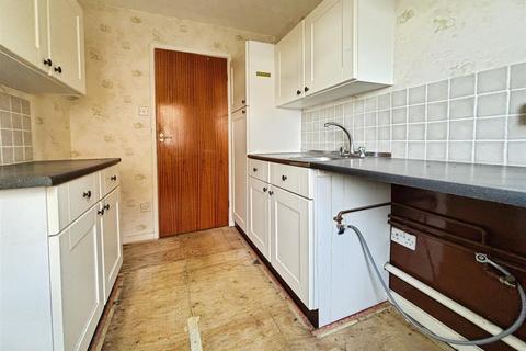 1 bedroom ground floor flat for sale, Undercliffe Road, Bradford BD2