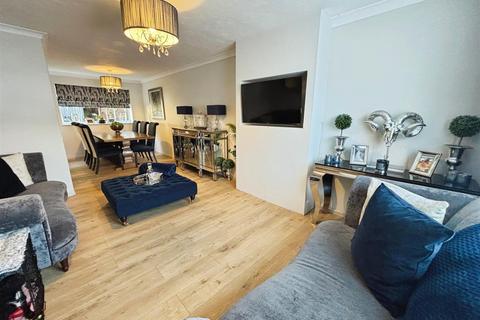 undefined, Plumpton Close, Bradford BD2