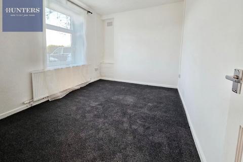 3 bedroom semi-detached house to rent, Ystrad Waun, Pencoed, Bridgend, CF35 6PW