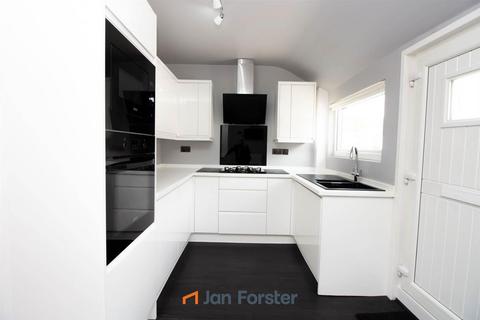 2 bedroom terraced house for sale, Mason View, Seaton Burn, Newcastle upon Tyne