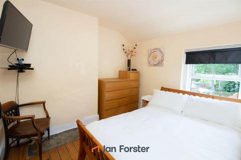 2 bedroom terraced house for sale, Mason View, Seaton Burn, Newcastle upon Tyne