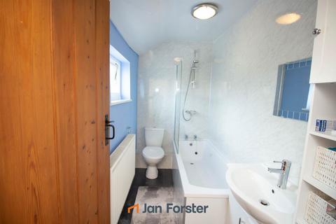 2 bedroom terraced house for sale, Mason View, Seaton Burn, Newcastle upon Tyne