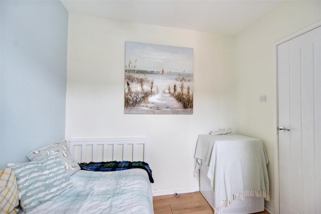 Bedroom 3 2.jpeg