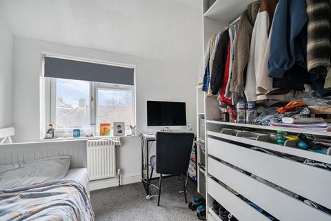 3 bedroom terraced house for sale, Bloomhall Road, London