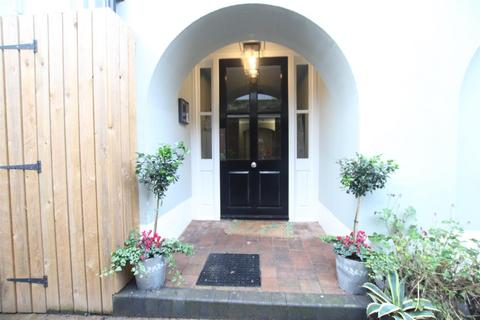 undefined, High Street, Saffron Walden CB10