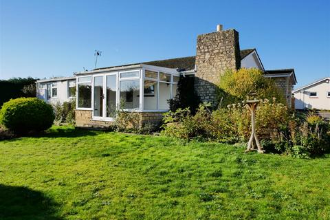 undefined, Avebury Close, Calne