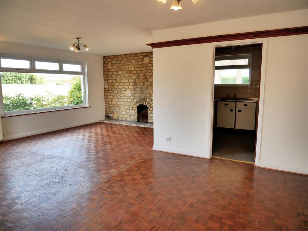 Living/Dining Room